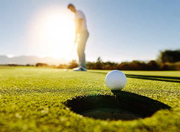 Man golfing