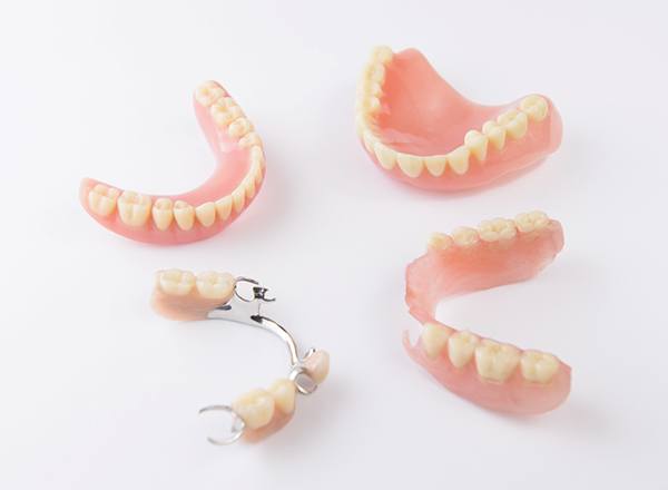 Different types of dentures in Queen Creek, AZ.